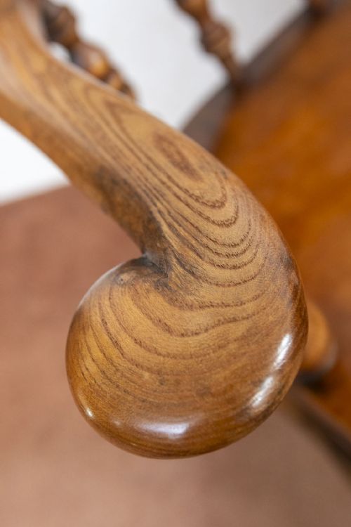 A GOOD VINTAGE YORKSHIRE BROAD ARM WINDSOR CHAIR IN ASH - ADDITIONAL PHOTO 4