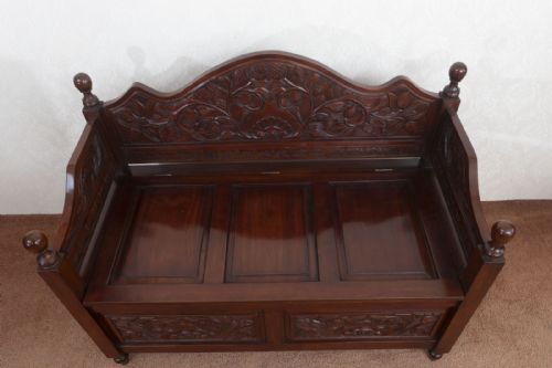 LATE VICTORIAN RED WALNUT HALL BENCH - ADDITIONAL PHOTO 8