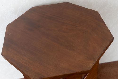 VERY UNUSUAL MAHOGANY BEDSIDE POT CUPBOARD - ADDITIONAL PHOTO 5