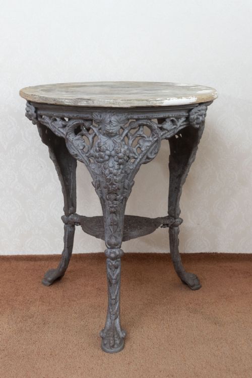 victorian cast iron pub table - CATEGORY: ANTIQUE TABLES - DATED VICTORIAN