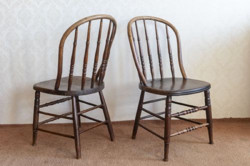 UNUSUAL PAIR OF HOOPBACK WINDSOR CHAIRS IN ASH - ADDITIONAL PHOTO 6
