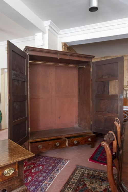 ANTIQUE MAHOGANY WARDROBE OF VERY UNUSUAL SIZE - ADDITIONAL PHOTO 1