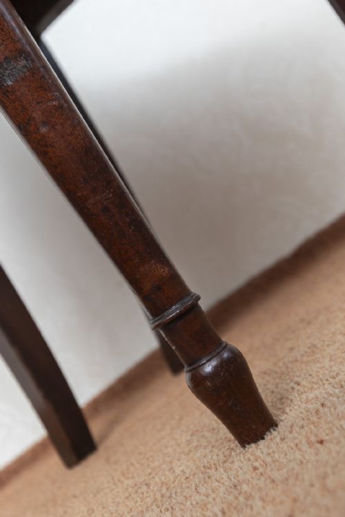 VERY GOOD GEORGE III MAHOGANY HALL CHAIR - ADDITIONAL PHOTO 2