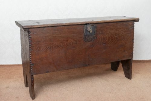 GOOD ENGLISH PLANK COFFER SWORD CHEST - ADDITIONAL PHOTO 1
