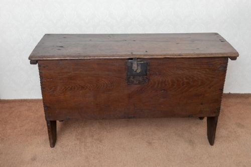 GOOD ENGLISH PLANK COFFER SWORD CHEST - ADDITIONAL PHOTO 11