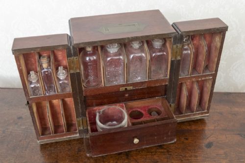 veterinary cabinet - CATEGORY: ANTIQUE MISCELLANEOUS - DATED 1800