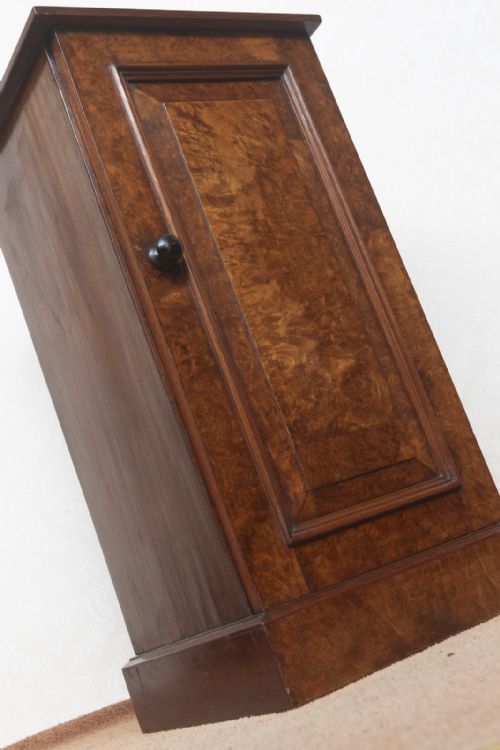 VICTORIAN BEDSIDE CUPBOARD IN BURR WALNUT - ADDITIONAL PHOTO 3