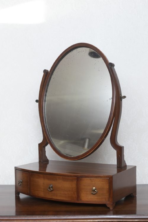 antique mahogany bow front dressing mirror - CATEGORY: ANTIQUE MIRRORS - DATED 19TH CENTURY