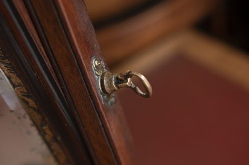 LATE 18TH CENTURY MAHOGANY DRESSING TABLE MIRROR - ADDITIONAL PHOTO 6