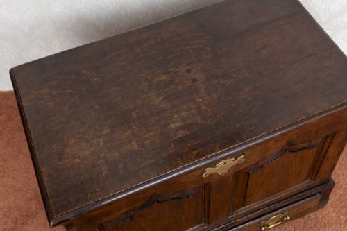 EARLY 18TH CENTURY OAK WELSH COFFER BACH - ADDITIONAL PHOTO 1