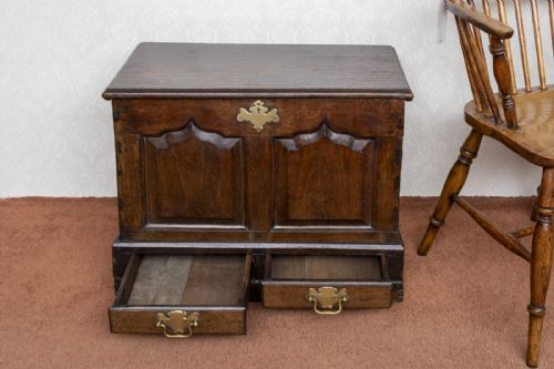 EARLY 18TH CENTURY OAK WELSH COFFER BACH - ADDITIONAL PHOTO 8