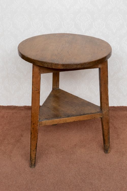 victorian cricket table with a solid pine top - CATEGORY: ANTIQUE TABLES - DATED 19TH CENTURY