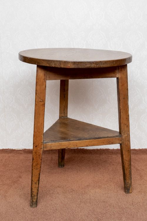VICTORIAN CRICKET TABLE WITH A SOLID PINE TOP - ADDITIONAL PHOTO 2