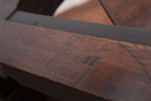 PAIR OF 18TH CENTURY SHIELDBACK MAHOGANY HALL CHAIRS - ADDITIONAL PHOTO 3