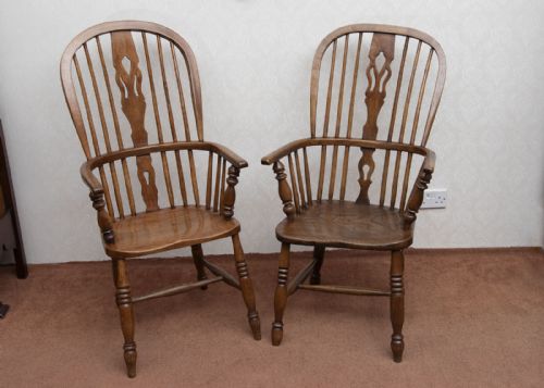 pair of early 19th century ash windsor chairs - CATEGORY: ANTIQUE CHAIRS - DATED 19TH CENTURY