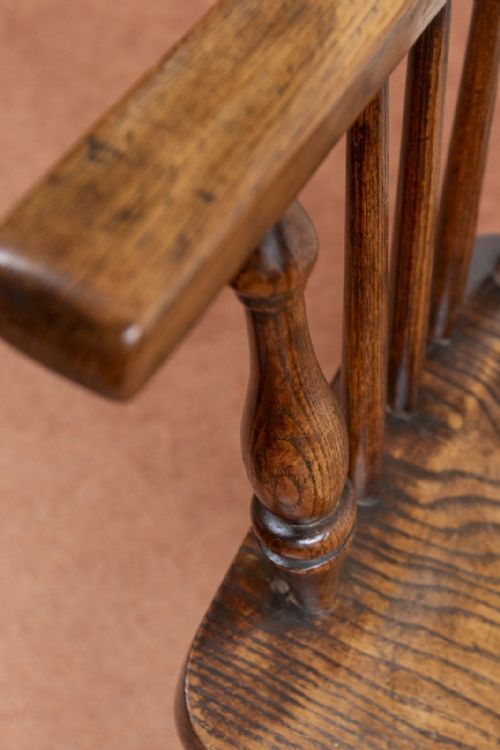 VERY GOOD ANTIQUE CHILD'S WINDSOR CHAIR IN ASH - ADDITIONAL PHOTO 4
