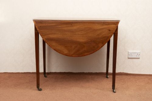 OVAL PEMBROKE TABLE OF VERY FINE QUALITY - ADDITIONAL PHOTO 1