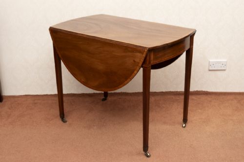 OVAL PEMBROKE TABLE OF VERY FINE QUALITY - ADDITIONAL PHOTO 4