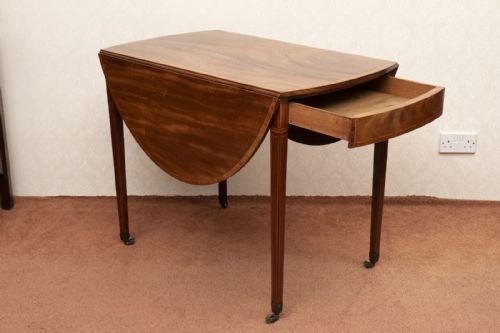 OVAL PEMBROKE TABLE OF VERY FINE QUALITY - ADDITIONAL PHOTO 6