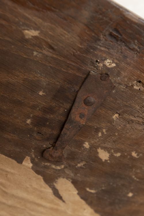 GOOD EARLY 18TH CENTURY PLANK COFFER IN ENGLISH OAK - ADDITIONAL PHOTO 2