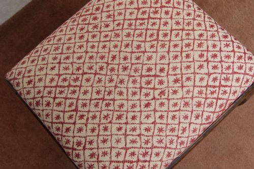 GOOD VICTORIAN SOLID ROSEWOOD FOOT STOOL - ADDITIONAL PHOTO 1
