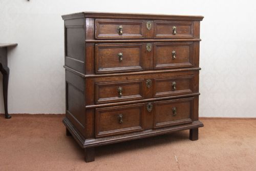 late jacobean oak chest in amazing original condition - CATEGORY: ANTIQUE CHEST OF DRAWERS - DATED 17TH CENTURY