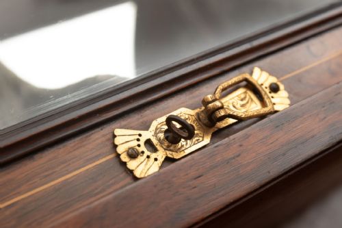ANTIQUE HANGING CORNER CUPBOARD - ADDITIONAL PHOTO 3