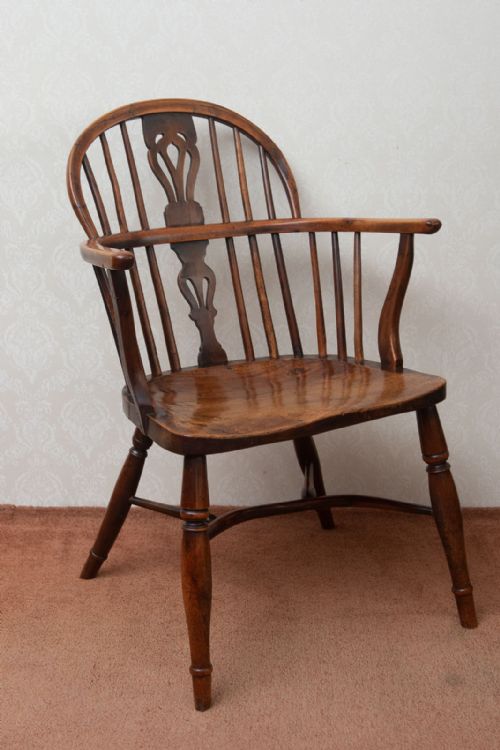 GOOD LOW BACK WINDSOR CHAIR IN YEW WOOD - ADDITIONAL PHOTO 1
