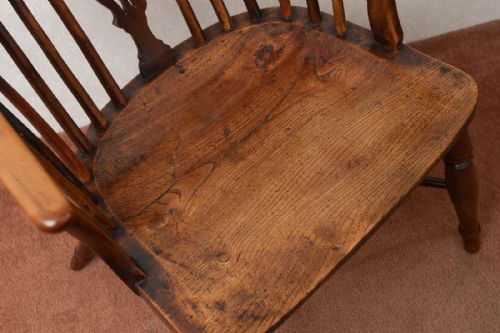 GOOD LOW BACK WINDSOR CHAIR IN YEW WOOD - ADDITIONAL PHOTO 4