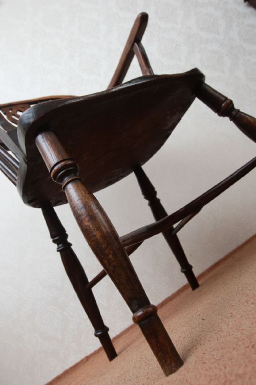 ATTRACTIVE LOW BACK WINDSOR CHAIR IN YEW - ADDITIONAL PHOTO 4