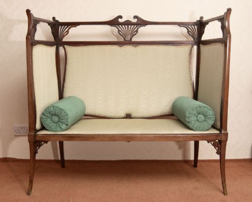 ARTS AND CRAFTS STYLE SOFA - ADDITIONAL PHOTO 1