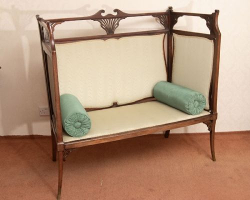 ARTS AND CRAFTS STYLE SOFA - ADDITIONAL PHOTO 3