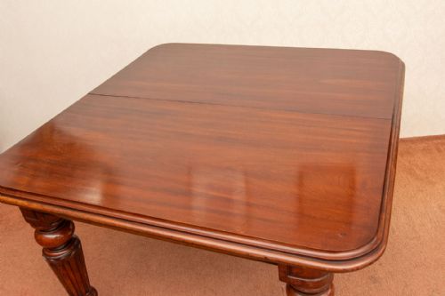 VERY GOOD MAHOGANY EXTENDING DINING TABLE - ADDITIONAL PHOTO 7