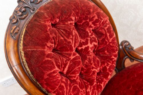 VICTORIAN LADIES CHAIR FRAMED IN WALNUT - ADDITIONAL PHOTO 5