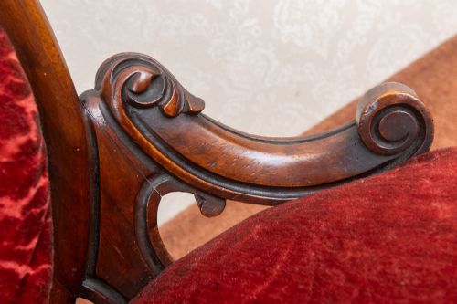 VICTORIAN LADIES CHAIR FRAMED IN WALNUT - ADDITIONAL PHOTO 6