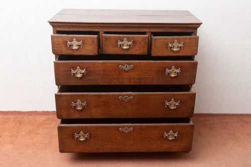 GOOD LATE 18TH CENTURY OAK DRESSING CHEST - ADDITIONAL PHOTO 4
