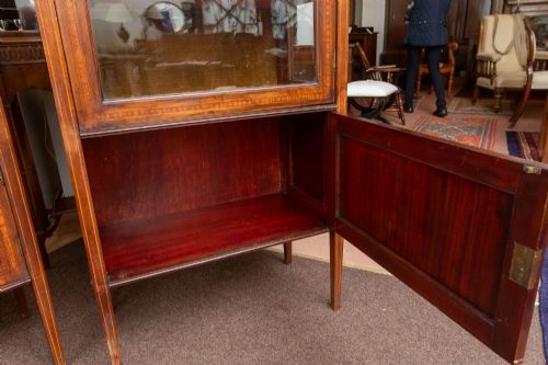 PAIR OF LATE VICTORIAN MAHOGANY INLAID DISPLAY CABINETS - ADDITIONAL PHOTO 6