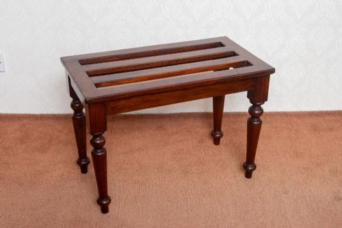 very good antique hardwood luggage rack - CATEGORY: ANTIQUE FURNITURE - DATED 19TH CENTURY