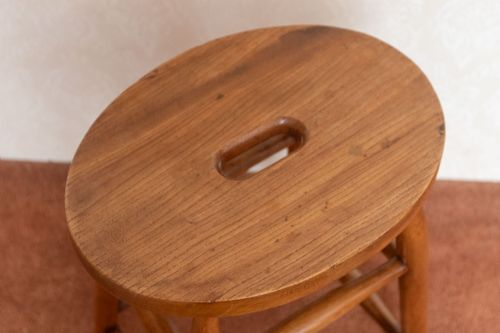 VINTAGE FRUITWOOD STOOL OF VERY USEFUL SIZE - ADDITIONAL PHOTO 1