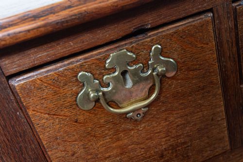 VERY PRETTY 18TH CENTURY LOWBOY IN LIGHT OAK - ADDITIONAL PHOTO 7