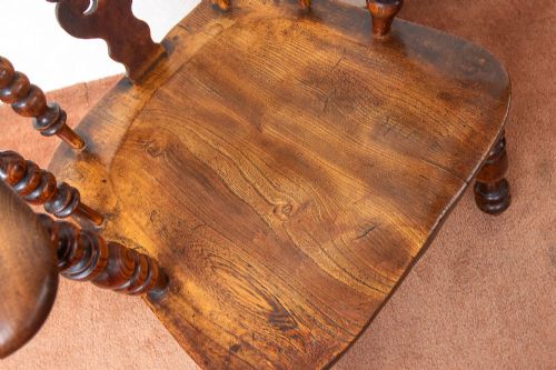 WONDERFUL EXAMPLE OF AN EARLY 19TH CENTURY BROAD ARM WINDSOR CHAIR - ADDITIONAL PHOTO 5