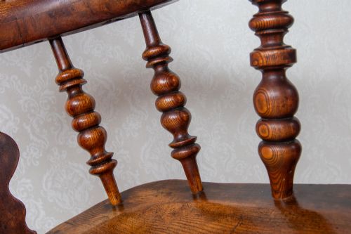 WONDERFUL EXAMPLE OF AN EARLY 19TH CENTURY BROAD ARM WINDSOR CHAIR - ADDITIONAL PHOTO 8