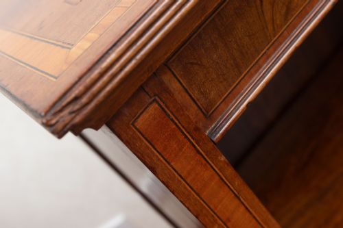 A VERY GOOD BOOKCASE IN SOLID MAHOGANY - ADDITIONAL PHOTO 6
