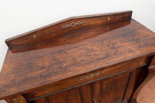 AN EARLY 19TH CENTURY SIDE CABINET IN ROSEWOOD - ADDITIONAL PHOTO 4