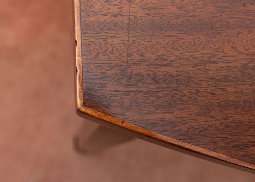 PRETTY MAHOGANY BOW FRONT SIDE TABLE - ADDITIONAL PHOTO 6