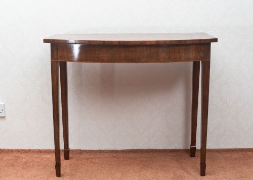 PRETTY MAHOGANY BOW FRONT SIDE TABLE - ADDITIONAL PHOTO 7
