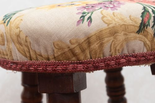 VERY GOOD GEORGE IV MAHOGANY FRAMED STOOL - ADDITIONAL PHOTO 5