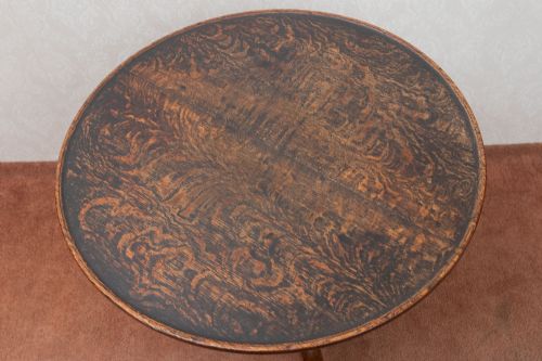 CIRCULAR TRIPOD TABLE WITH TILT ACTION - ADDITIONAL PHOTO 7