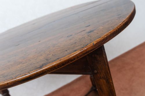 VERY GOOD CRICKET TABLE IN OAK - ADDITIONAL PHOTO 4