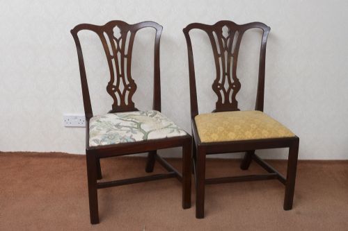 pair of mid 18th century mahogany side chairs - CATEGORY: ANTIQUE CHAIRS - DATED 18TH CENTURY
